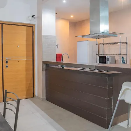 Apartment Sweet 3 Bedr - 3 Stops From Piramide *