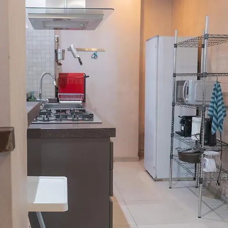Sweet 3 Bedr - 3 Stops From Piramide Apartment Rome