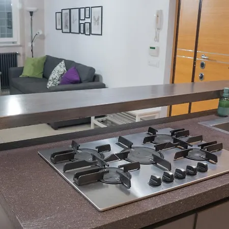 Sweet 3 Bedr - 3 Stops From Piramide Apartment *