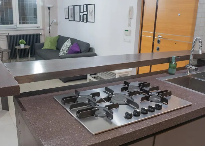 Sweet 3 Bedr - 3 Stops From Piramide Apartman *