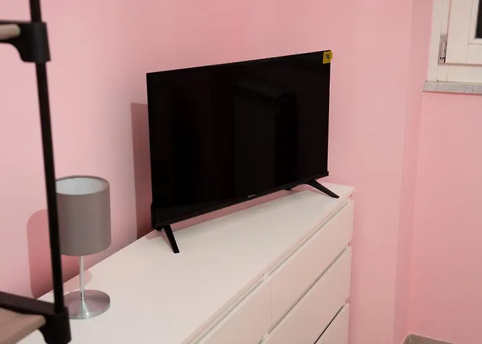 Apartman Sweet 3 Bedr - 3 Stops From Piramide *